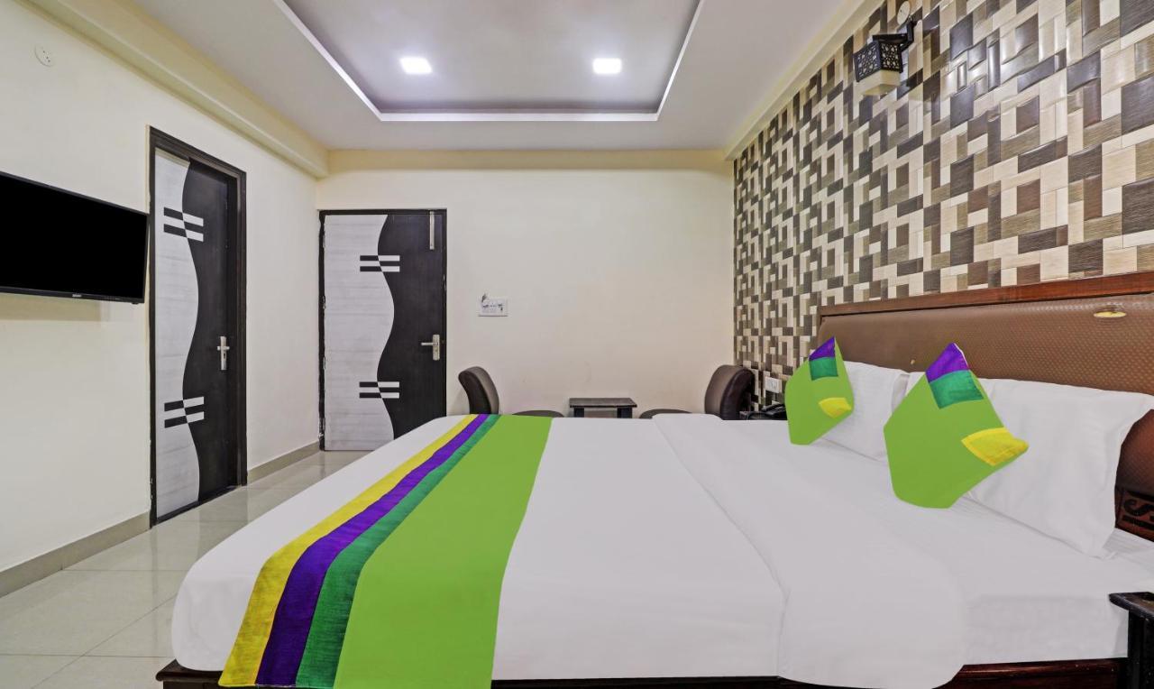 Hotel Itsy By Treebo - Vhr Residency Haridwār Esterno foto