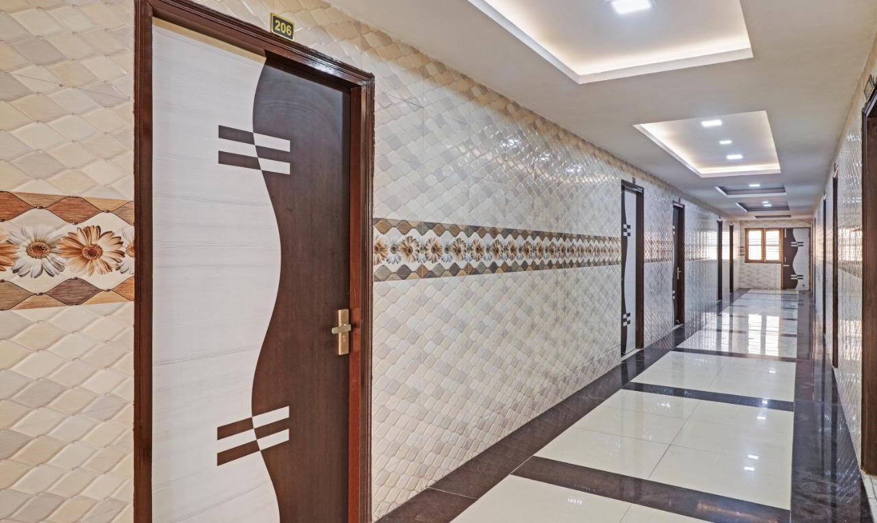 Hotel Itsy By Treebo - Vhr Residency Haridwār Esterno foto